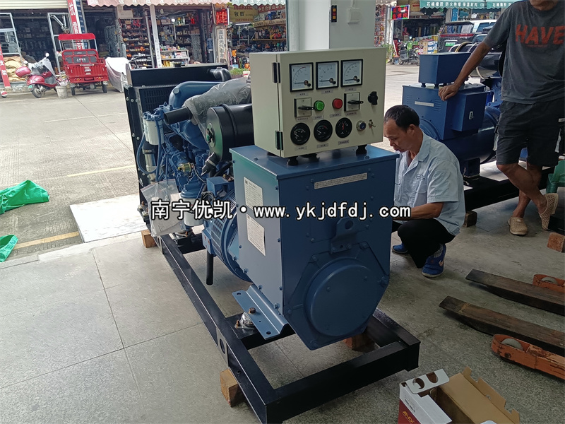 2024年7月29日，客戶到店自提50kw柴油發(fā)電機(jī)組
