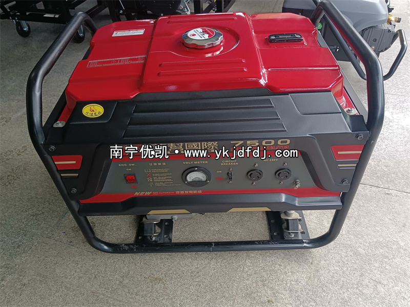 2024年9月12日，客戶到店自提6.5KW汽油發(fā)電機(jī)組