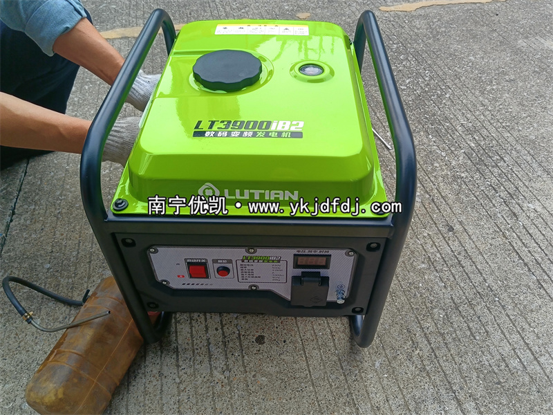 2024年11月4日，3kw汽油變頻發(fā)電機(jī)試機(jī)發(fā)貨南寧周邊